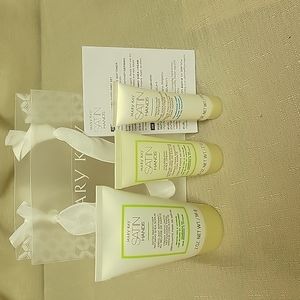 NWT Mary Kay travel size satin hands